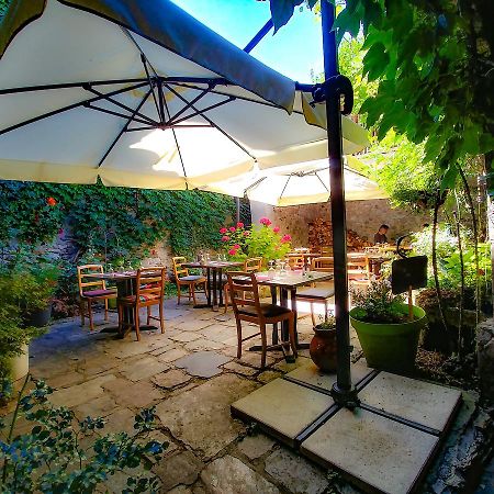 Отель Les Tables De La Fontaine Florac Экстерьер фото